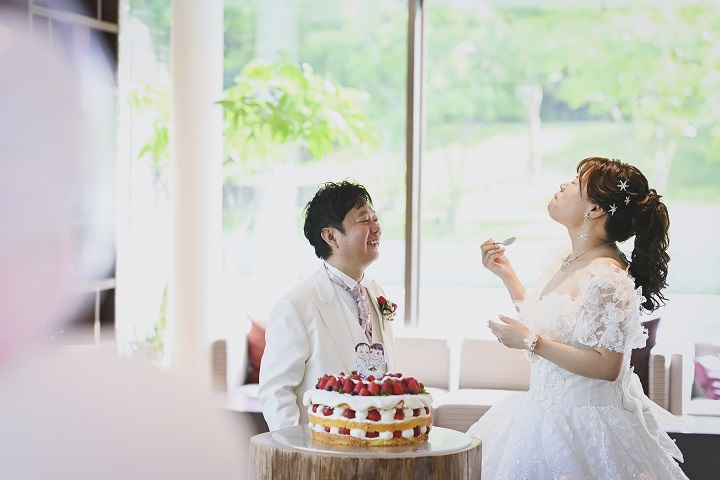 新婦の幸せそうな顔に、新郎も満足