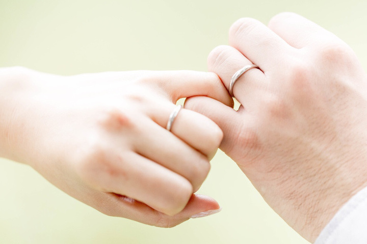 結婚指輪の写真の撮り方実例　ふたりの未来への約束
