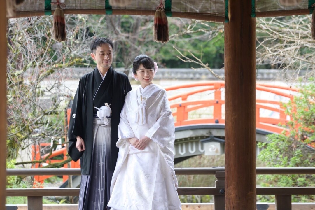 神社　和装　白無垢