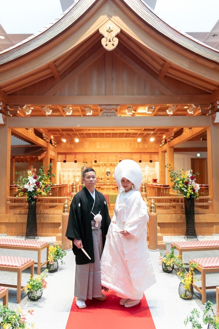 ホテル・専門式場内の神殿　和装　白無垢