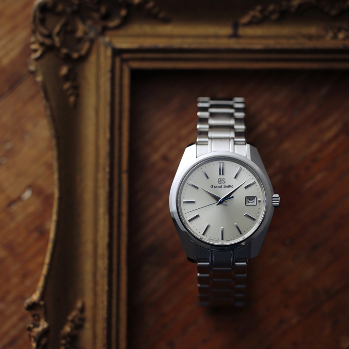 婚約記念品に 男が惚れる一生モノ 腕時計 カタログ ゼクシィ