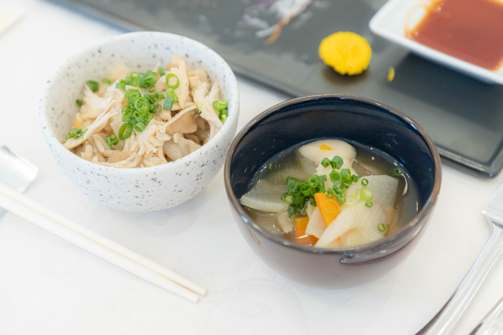 ふたりの故郷の食材を用いた婚礼料理